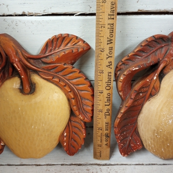 Vintage 1967 by Miller Studio Chalk Ware Yellow Apple and Pear, Wall Hanging - Picture 6 of 10